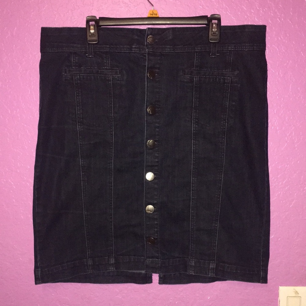 Denim Jeans Skirt w/ back split.